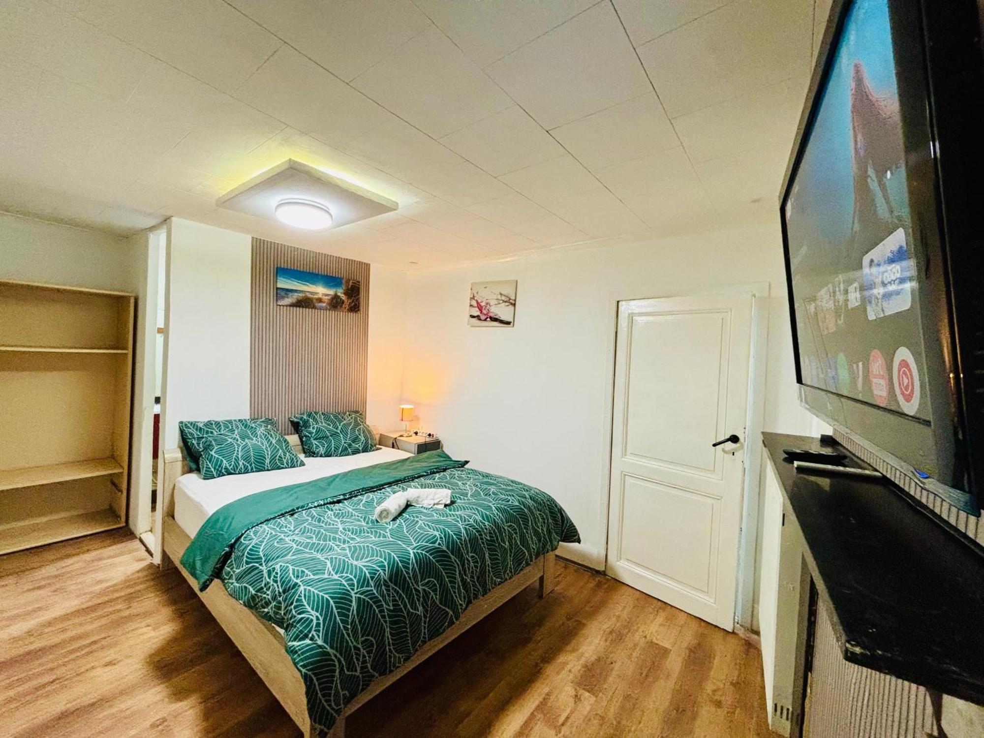 Cozy&Calm Room With Ensuite Heers Exterior foto